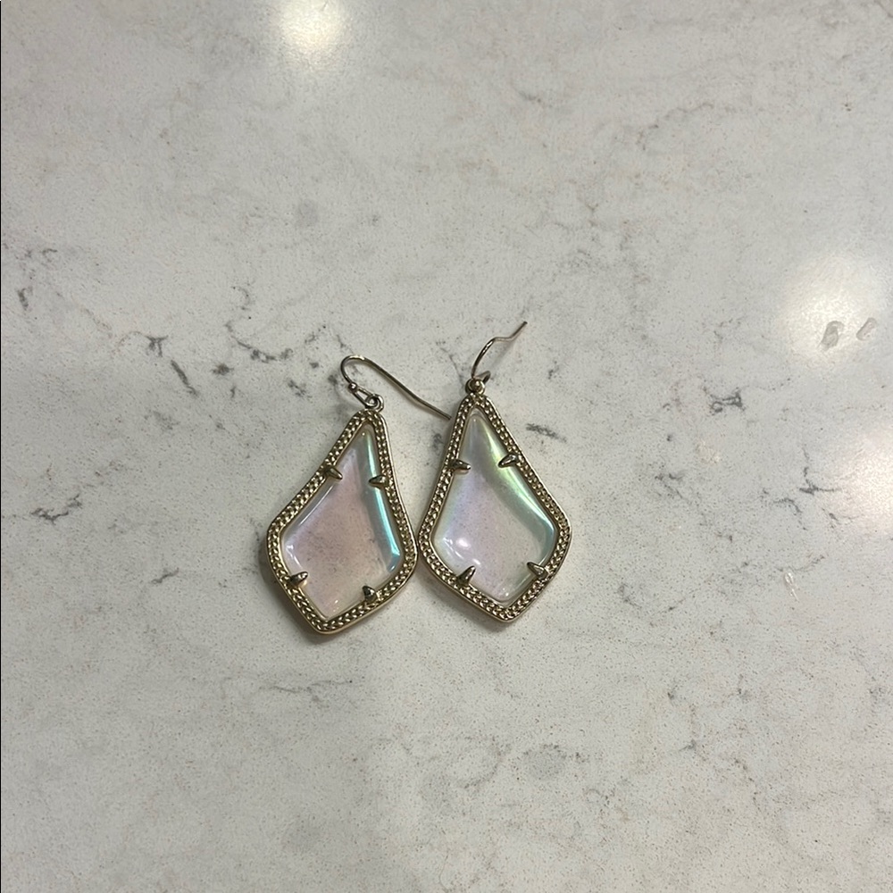 Elegant Iridescent Drop Earrings